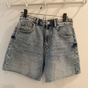 NWT - HIGH RISE ZARA DAD SHORT